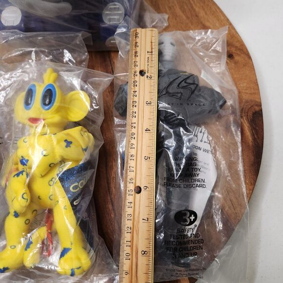 1998 Lost in Space Promo Toy Set – Long John Silver’s Complete Set of 4 - Picture 4 of 6